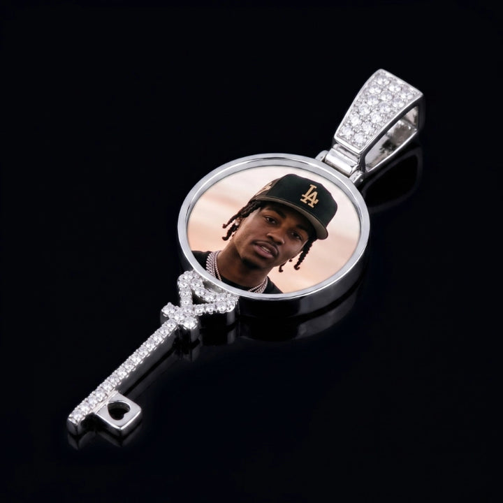 3D Round Key Solid Custom Photo Pendant in White Gold - 22mm