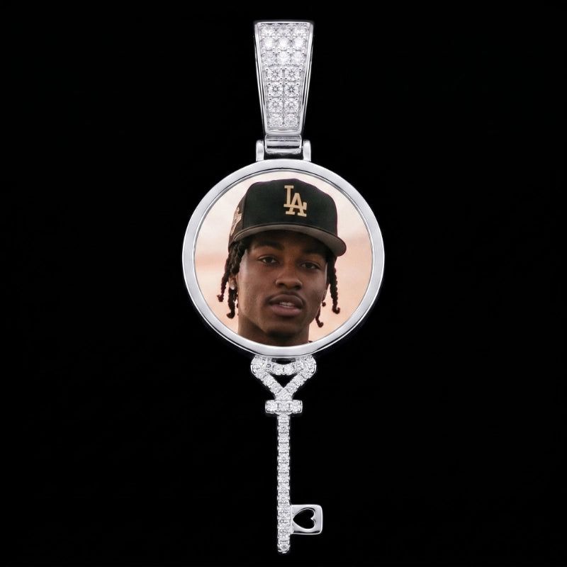 3D Round Key Solid Custom Photo Pendant in White Gold - 22mm