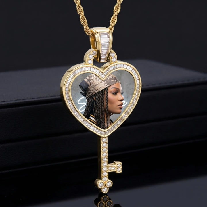3D Solid Key Heart Custom Photo Pendant - 37mm