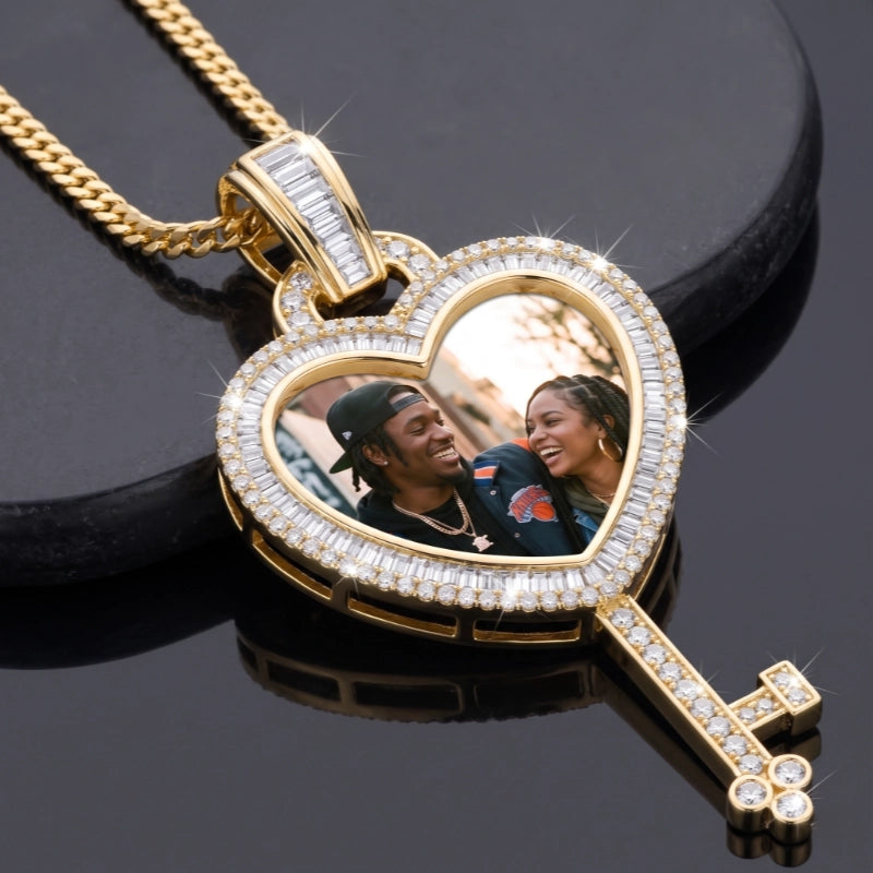 3D Solid Key Heart Custom Photo Pendant - 37mm