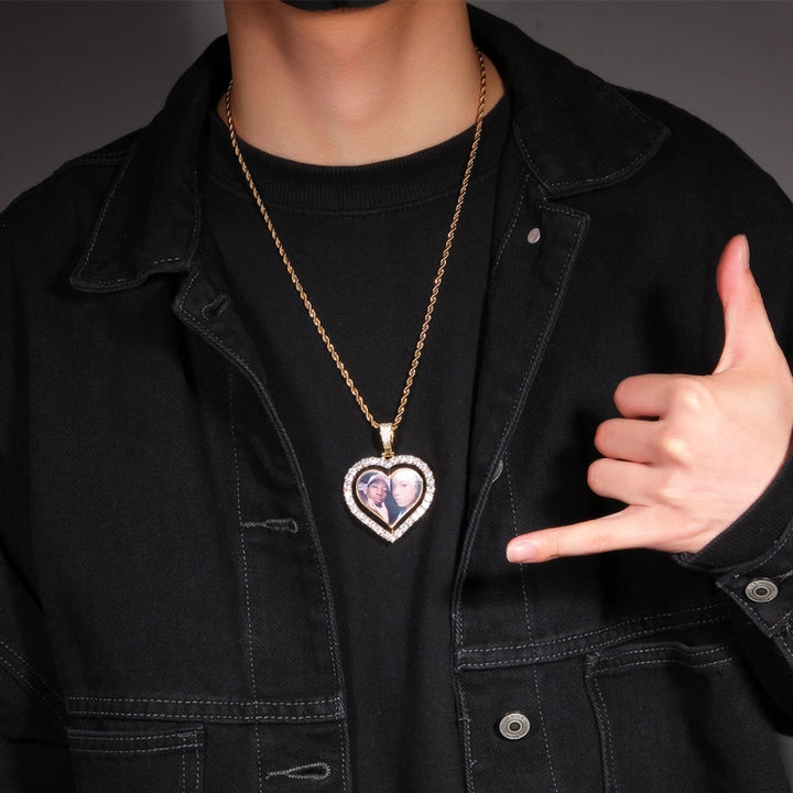 3D SPINNING 2-FACED CUSTOM PICTURE ROUND PENDANT