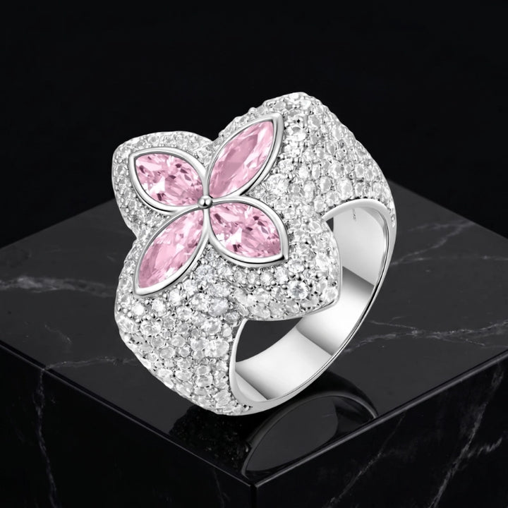 Iced Clover Rings in Yellow Diamond - 25mm