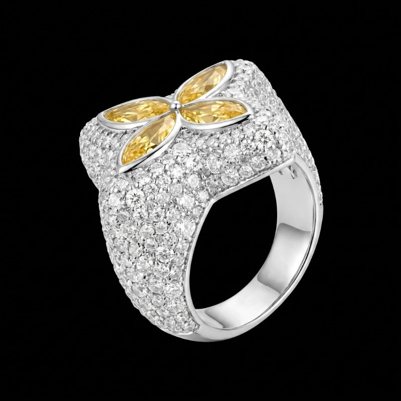Iced Clover Rings in Yellow Diamond - 25mm